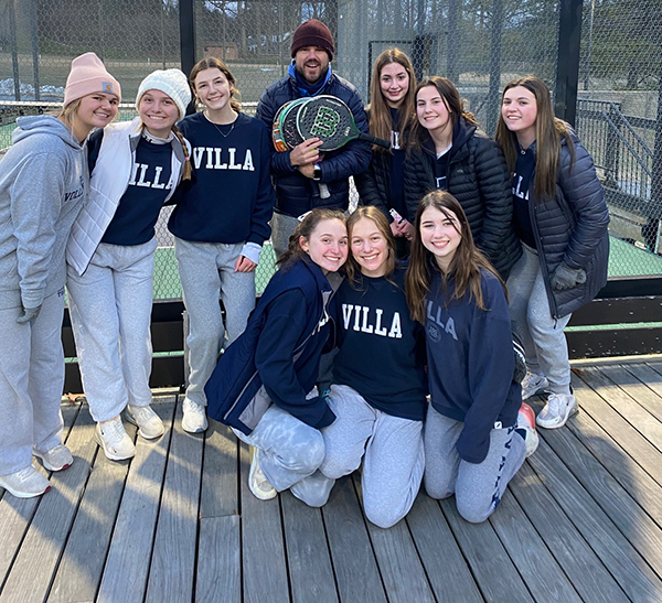 2022-Villa-Maria-HS Team-600