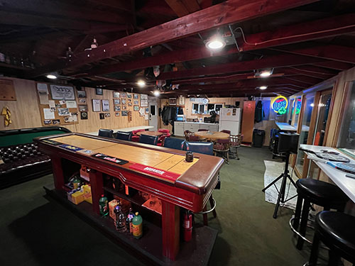 2022-cedar-club-inside2-500