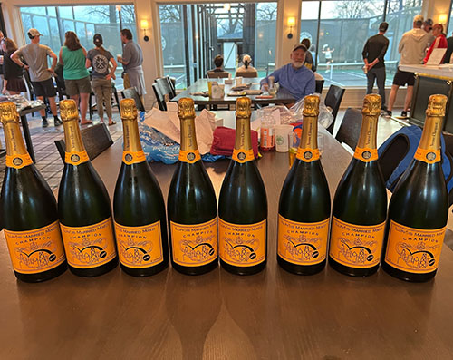 2023-married-mix-champagne-500.jpg